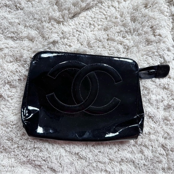 Chanel black patent leather clutch make up bag zip - Picture 1 of 9